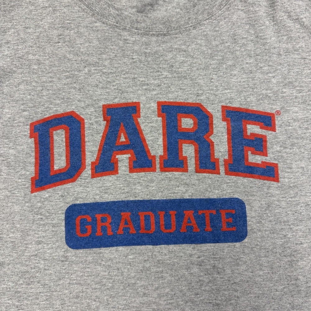DARE GRADUATE T-Shirt Size Large Short Sleeve Fruit Of Loom